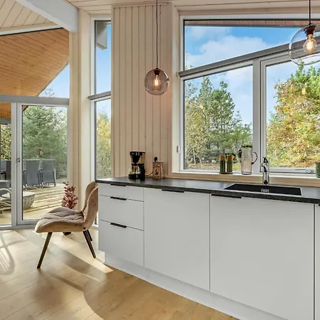 Amazing Home In Henne With Sauna 펜션 *