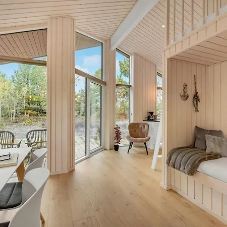 Amazing Home In Henne With Sauna 펜션 *