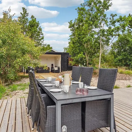 펜션 Amazing Home In Henne With Sauna *