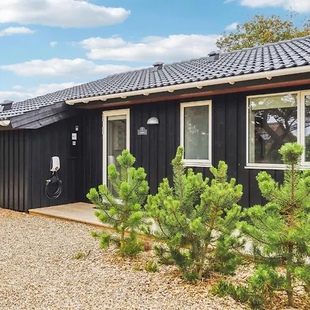 Stunning In Henne With Kitchen Henne Strand