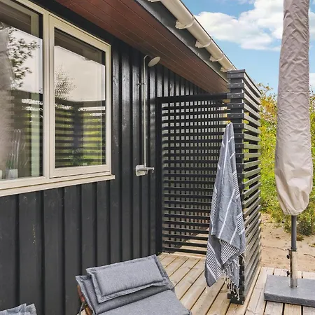 Stunning In Henne With Kitchen * Henne Strand
